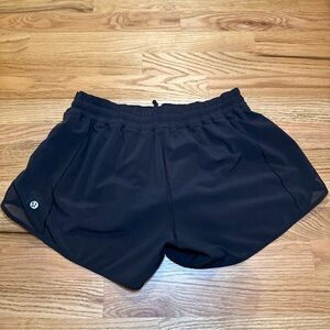 Lululemon Black Hotty Hot High Rise Shorts- 4in size 10
